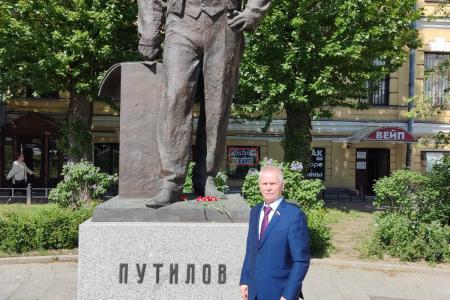 Санкт-Петербург. Сергей Пантелеев принял участие в праздничных мероприятиях на Кировском заводе