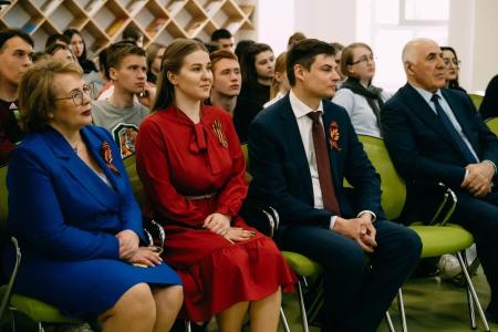 Николай Харитонов на встрече со студентами Новосибирского аграрного университета: «Учиться, учиться и еще раз учиться!»