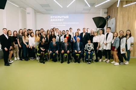 Николай Харитонов на встрече со студентами Новосибирского аграрного университета: «Учиться, учиться и еще раз учиться!»