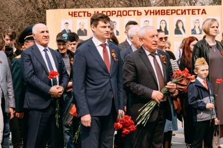 Николай Харитонов принял участие в памятных мероприятиях, посвященных Дню Победы, в Новосибирске