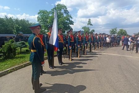 Анатолий Локоть принял участие в открытии памятника Егору Лигачеву на Троекуровском кладбище Москвы