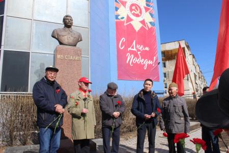 Республика Саха (Якутия). Подвигом вашим гордится народ!  Память о вас никогда не умрет!