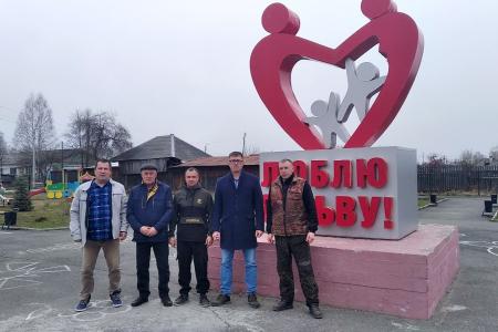 Коммунисты Югры доставили гуманитарный груз в трагически прогремевший на всю страну посёлок Сосьва