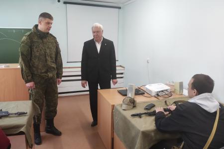 В.И. Соболев посетил "Аванпост" в Тюмени