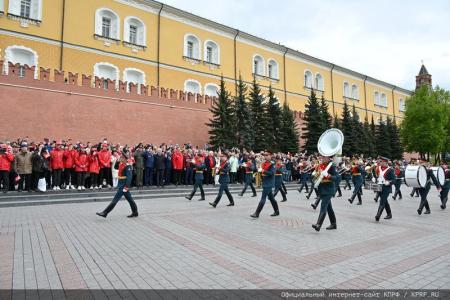В Москве прошло возложение цветов к Могиле Неизвестного солдата и памятнику Маршалу Г.К. Жукову