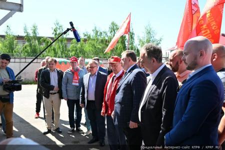 110-й гуманитарный конвой КПРФ ушел в Сирию