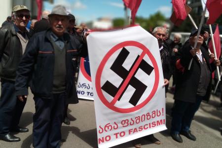 Единая Компартия Грузии отметила День Победы в Тбилиси