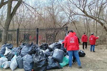 «Мир! Труд! Май!». В Алтайском крае коммунисты отметили День международной солидарности трудящихся