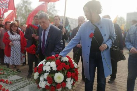 Коммунисты Алтайского края отметили День Великой Победы