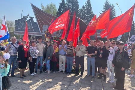 Коммунисты Алтайского края отметили День Великой Победы