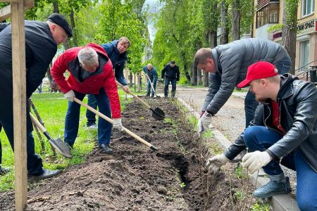 Воронеж. Благоустройство сквера «Пионерский» продолжается