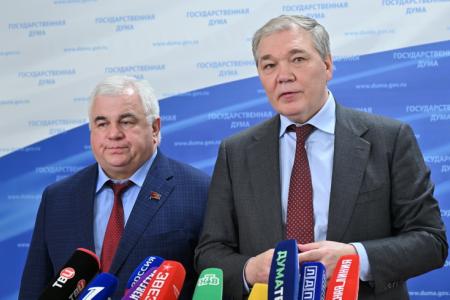 Л.И. Калашников выступил перед журналистами в Госдуме