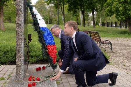 Глава Хакасии Валентин Коновалов находится с визитом в Луганской Народной Республике
