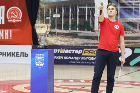 Легендарные! Команда «КПРФ-2» стала пятикратным чемпионом Высшей лиги по мини-футболу