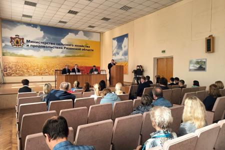 Лидер рязанских коммунистов Денис Сидоров: Собакам на улице не место?