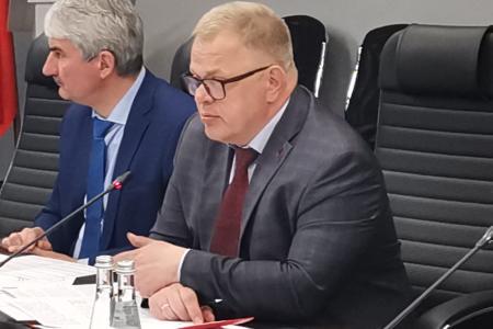 В Мособлдуме по инициативе фракции КПРФ состоялось расширенное совещание по вопросу о предоставлении социальных льгот медицинским работникам