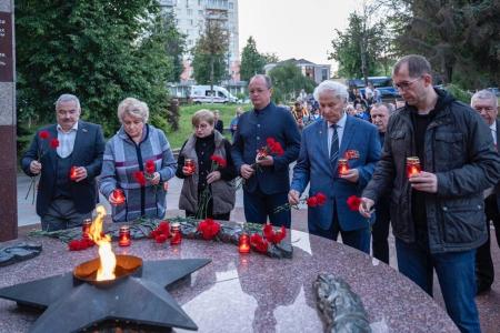 Подмосковные коммунисты почтили память о погибших воинах в День памяти и скорби