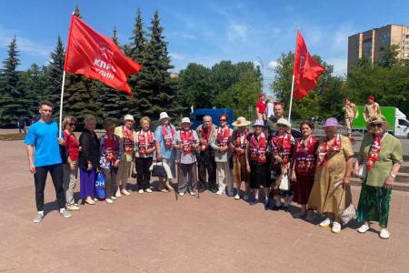 Подмосковные коммунисты почтили память о погибших воинах в День памяти и скорби