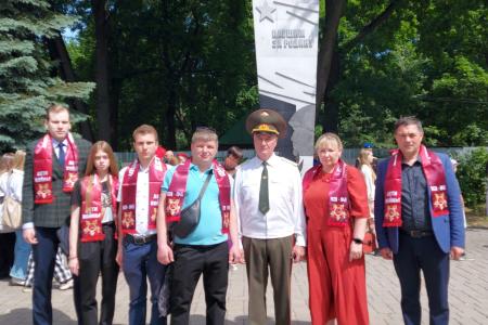 Подмосковные коммунисты почтили память о погибших воинах в День памяти и скорби