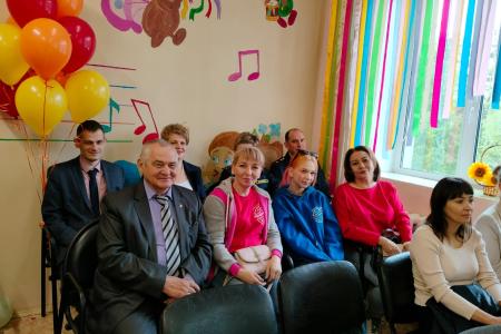 Забайкальские коммунисты посетили дом ребёнка в День защиты детей