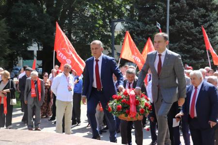 В Дагестане под руководством Юрия Афонина проходит семинар-совещание партийного актива СКФО