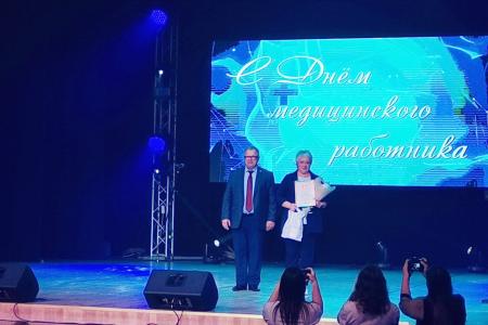 Руководитель фракции КПРФ в Московской областной Думе Александр Наумов поздравил с Днем медицинского работника коллектив Ступинской областной клинической больницы