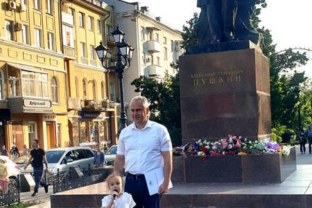 "Тысячелетиями накапливаются и вечно живут в слове несметные сокровища человеческой мысли и опыта". День Русского языка в Ростове-на-Дону