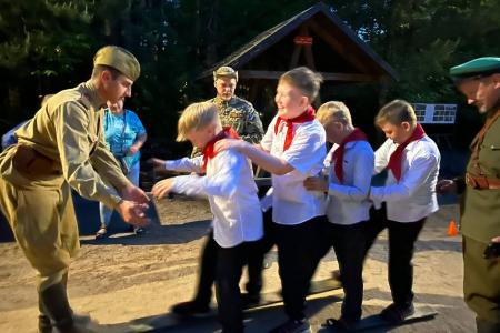 Ленинградские коммунисты провели Вахту памяти