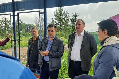 Рабочий день лидера ивановских коммунистов Александра Бойкова в Фурмановском районе