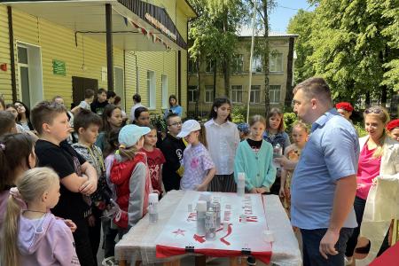Тульский обком КПРФ продолжает патриотические мероприятия для школьников, посвященные истории Знамени Победы