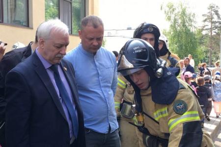 Лидер московских коммунистов Николай Зубрилин: Поддерживаем героическую работу спасателей!