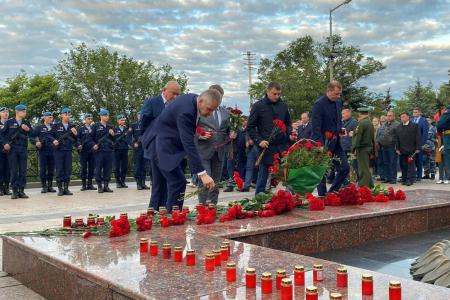 Коммунисты Ульяновской области приняли участие в памятных мероприятиях, посвященных Дню памяти и скорби