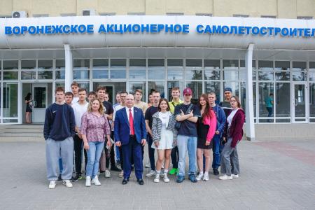 В Воронежской области усилиями КПРФ и депутата Госдумы Сергея Гаврилова реализуется образовательный проект для подростков и молодежи