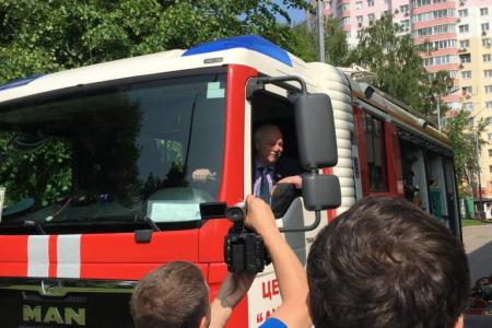 Лидер московских коммунистов Николай Зубрилин: Поддерживаем героическую работу спасателей!