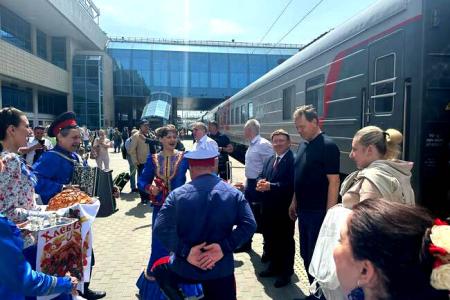 Депутаты-коммунисты провели рабочую встречу в колхозе им. С.Г. Шаумяна Ростовской области