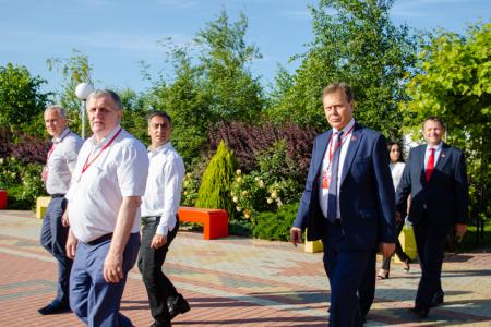 Депутаты-коммунисты провели рабочую встречу в колхозе им. С.Г. Шаумяна Ростовской области