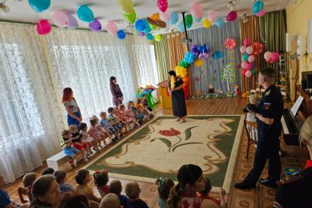 Воронежские коммунисты при поддержке Сергея Гаврилова продолжил шефство над домом ребенка "Солнышко"