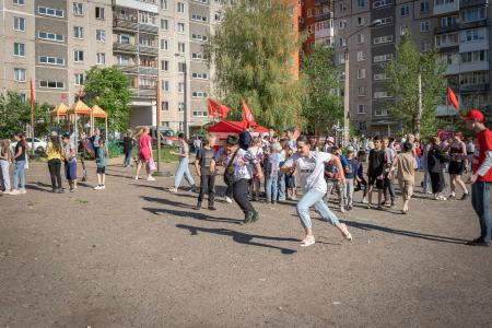 Пермские коммунисты организовали детский праздник