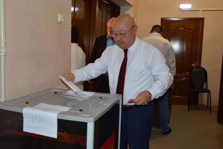 Коммунисты Калмыкии выдвинули кандидатов в депутаты Народного Хурала