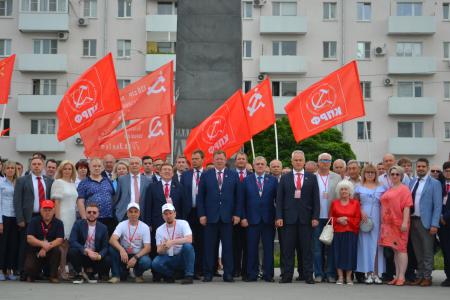 Продолжается работа семинара-совещания руководителей и партийного актива региональных отделений КПРФ Южного федерального округа и Новых территорий
