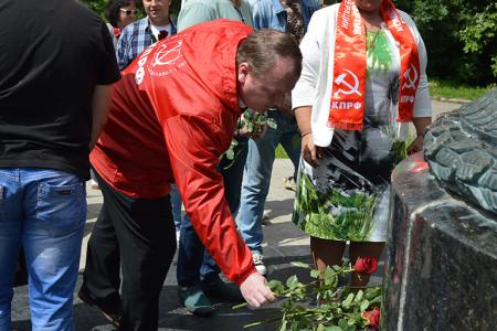 Коммунисты отметили 105-ю годовщину создания Ивановской области