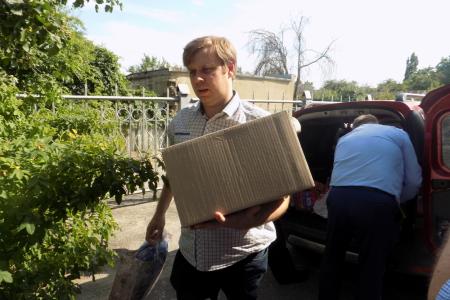 При поддержке Сергея Гаврилова Воронежскими коммунистами в Губкин доставлен гуманитарный груз для вынужденных переселенцев