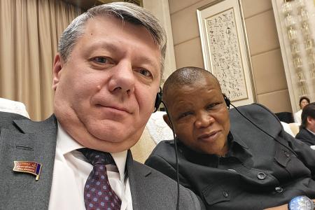 Дмитрий Новиков на конференции в Ухане: “Китай сдвигает мировое развитие в пользу социализма”
