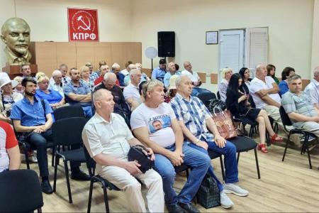 Семинар-совещание партийного актива в Крыму