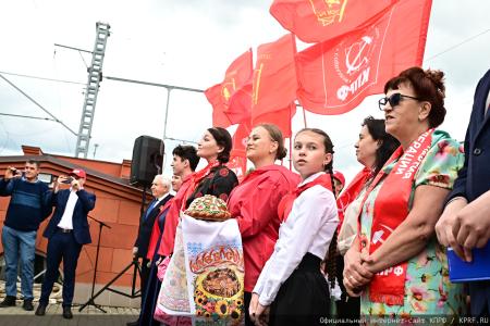 Начался рабочий визит Г.А. Зюганова в Орловскую область