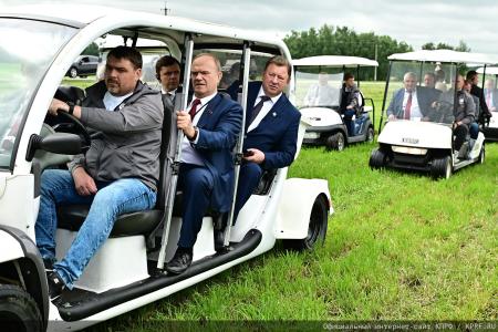 Делегация КПРФ во главе с Г.А. Зюгановым посетила ООО «Дубовицкое» Малоархангельского района Орловской области