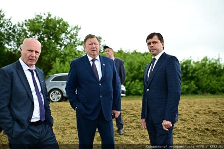 Делегация КПРФ во главе с Г.А. Зюгановым посетила ООО «Дубовицкое» Малоархангельского района Орловской области