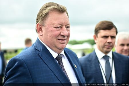 Делегация КПРФ во главе с Г.А. Зюгановым посетила ООО «Дубовицкое» Малоархангельского района Орловской области