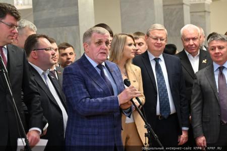 В Госдуме открылась выставка, посвященная 60-летию полета В.В. Терешковой в космос
