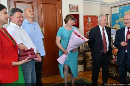 Президиум ЦК КПРФ поздравляет Г.А. Зюганова с Днем рождения